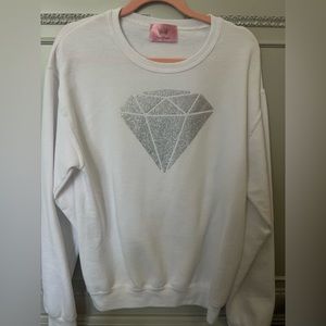 NWT Yvette Mandell Small White with Diamond Detail Sweatshirt ⭐️💕